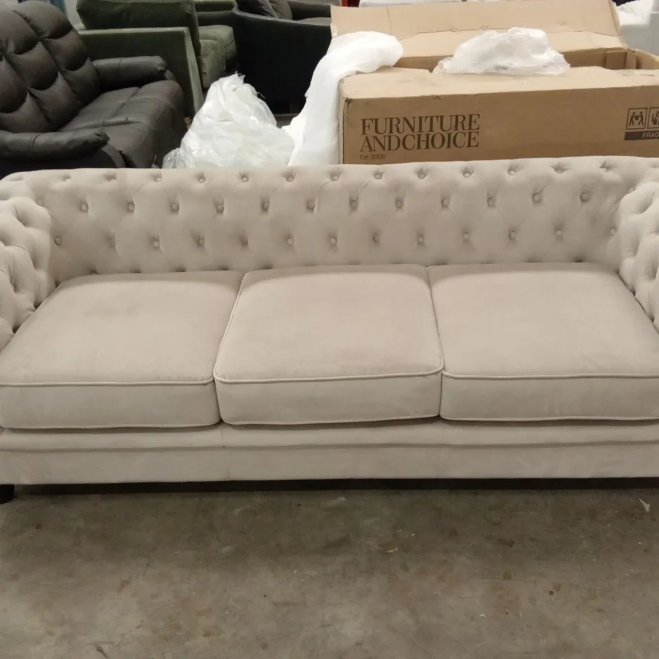 HAMPTON 3 SEATER CHESTERFIELD SOFA, CHAMPAGNE CLASSIC VELVET
