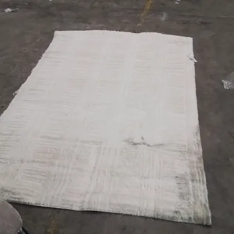 QUALITY DESIGNER AREA RUG - APPROXIMATELY 277X180