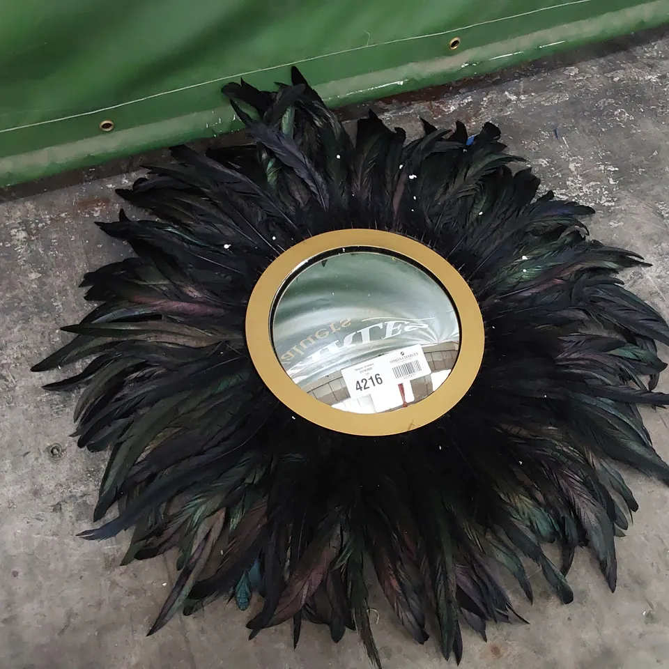 DESIGNER MADLEN CIRCULAR CONVEX MIRROR WITH FEATHERS