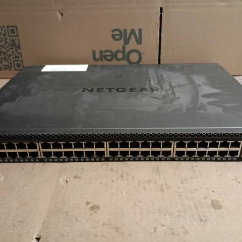 NETGEAR M4300-52G PROSAFE 52-PORT STACKABLE GIGABIT ETHERNET SWITCH