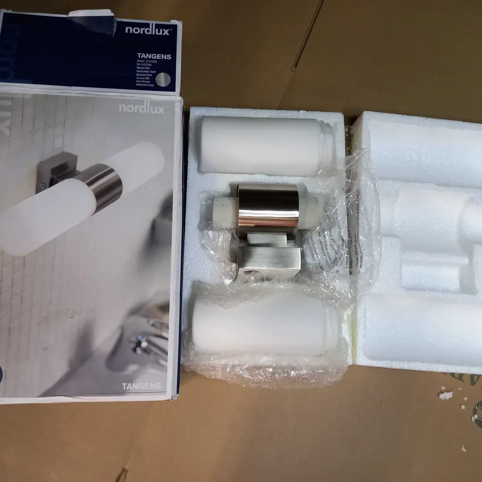 BOXED NORDLUX BATHROOM LIGHT