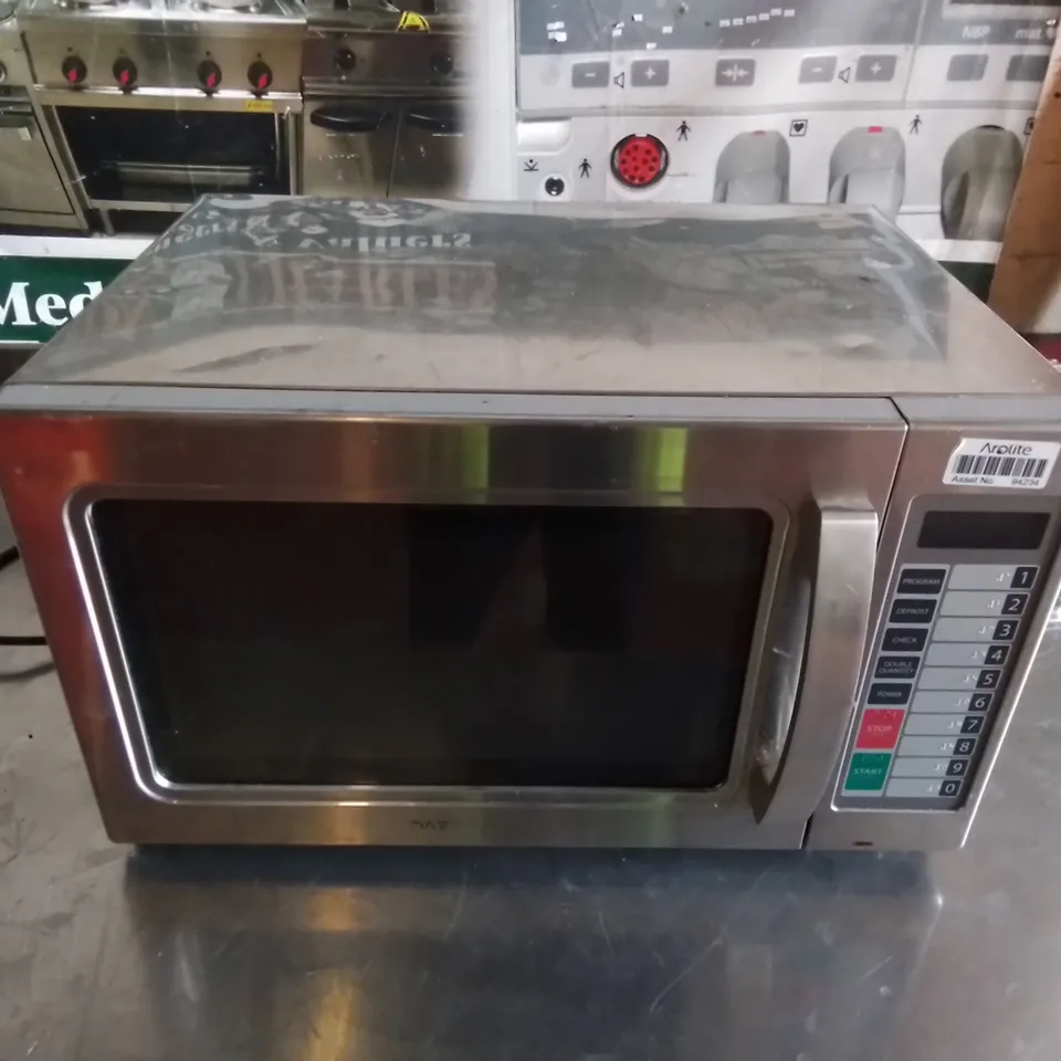 DAEWOO COMMERCIAL MICROWAVE OVEN, MODEL: KOM-9P11