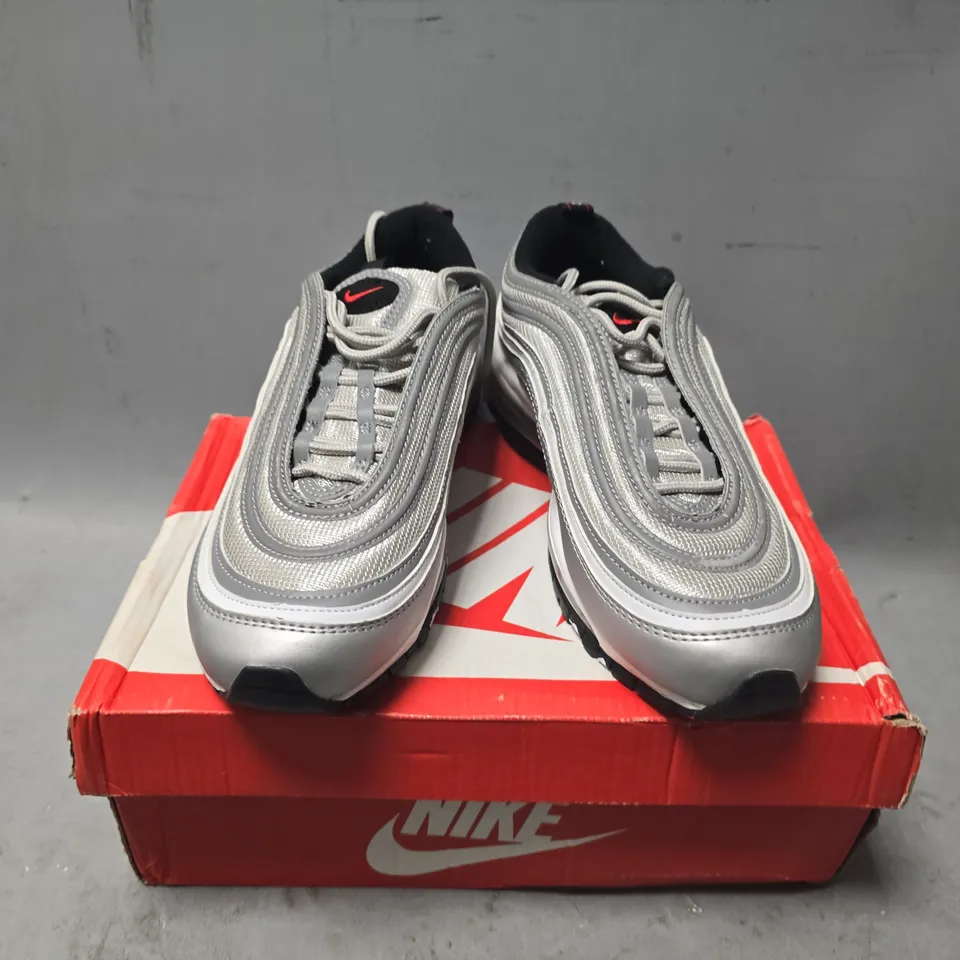 BOXED PAIR OF NIKE AIR MAX 97 TRAINERS IN GREY - UK 5.5