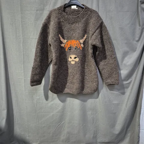 BOX OF APPROXIMATLEY 25 SORTED CLOTHING ITEMS INCLUDING HIGHLAND COW JUMPER, DECATHLON COAT AND PARIS TRACKSUIT 