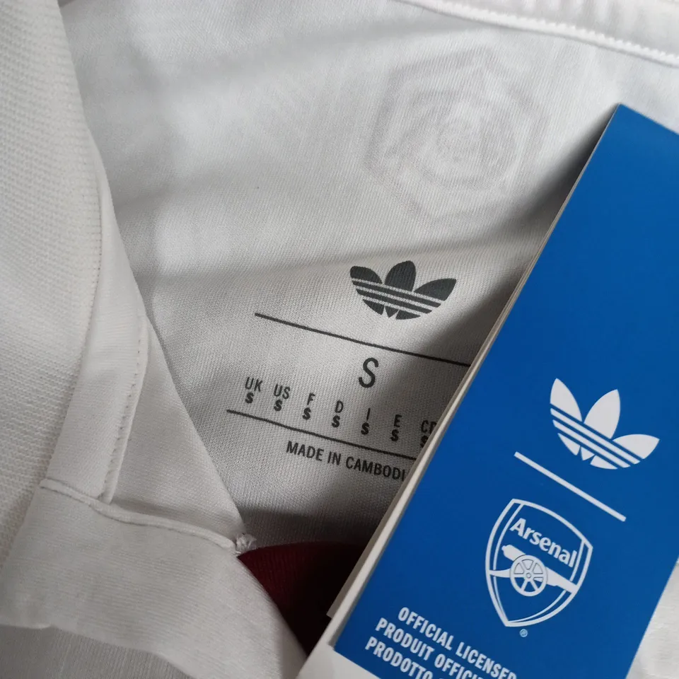 ARSENAL FC ADIDAS FOOTBALL SHIRT – EMIRATES FLY BETTER – WHITE – UK SIZE S