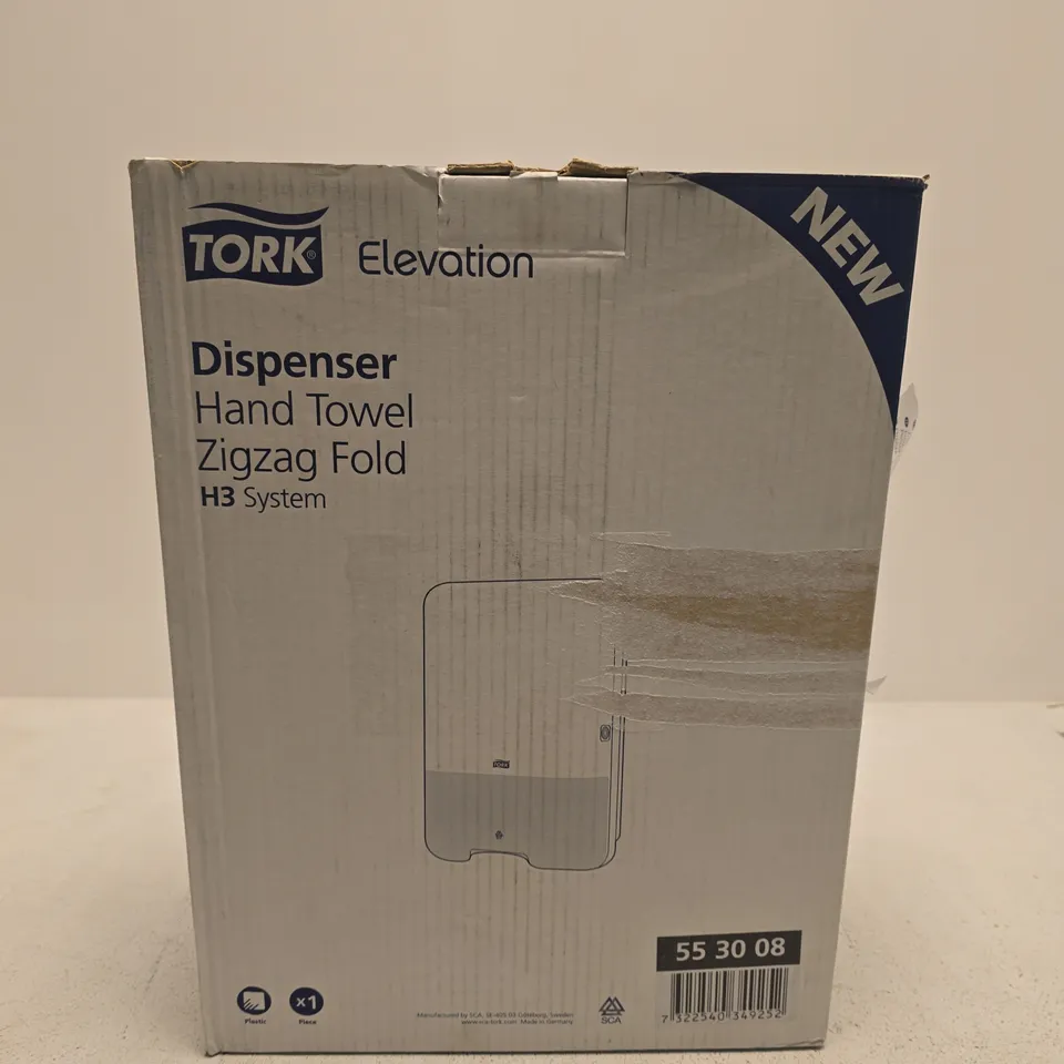 TORK ELEVATION HAND TOWEL DISPENSER – ZIGZAG FOLD, H3 SYSTEM