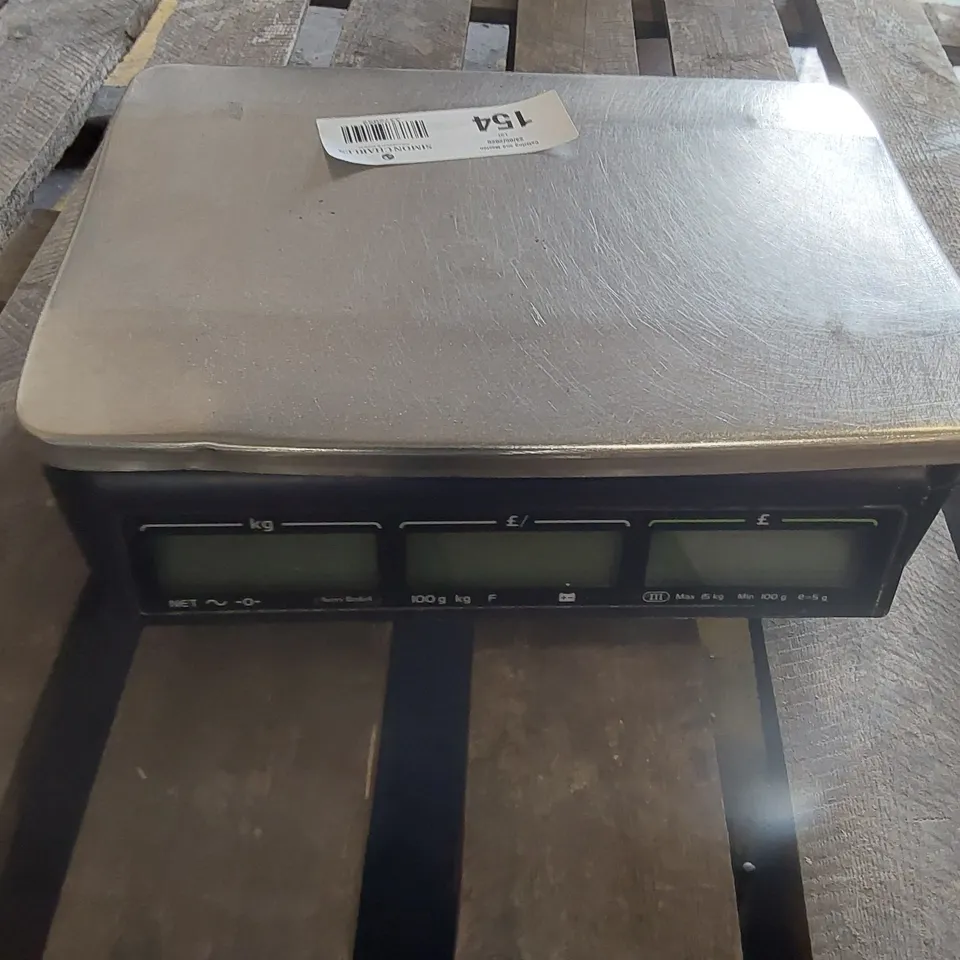 AVERY BERKEL DIGITAL SCALE