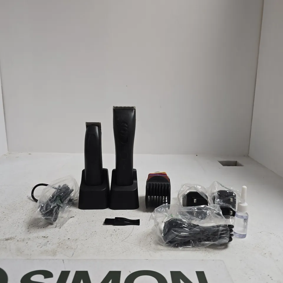 HEINIGER CLIPPER & TRIMMER SET - TEST UNIT WITH CHARGING DOCKS & ACCESSORIES