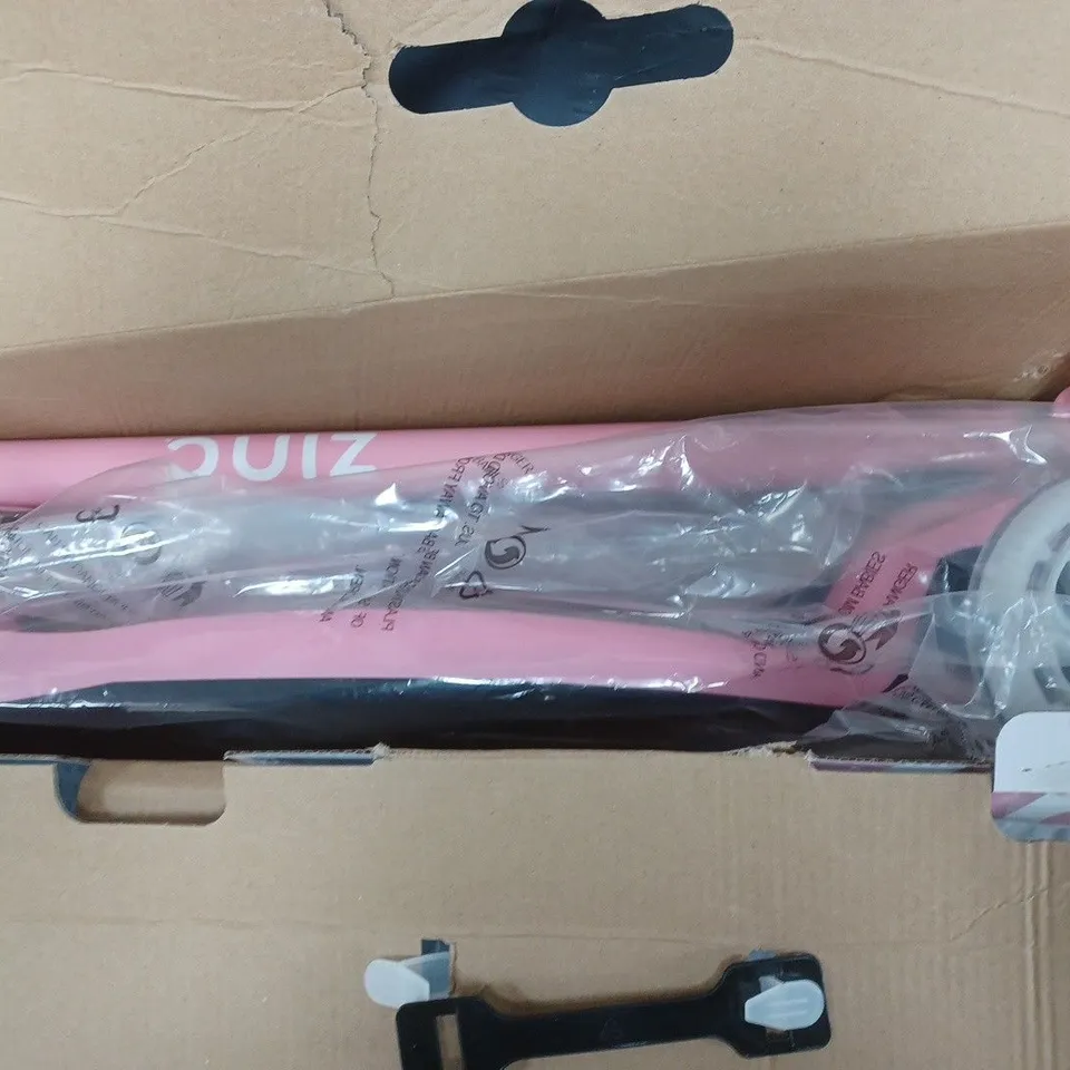 BOXED ZINC THREE WHEELED LIGHT UP SCOOTER 
