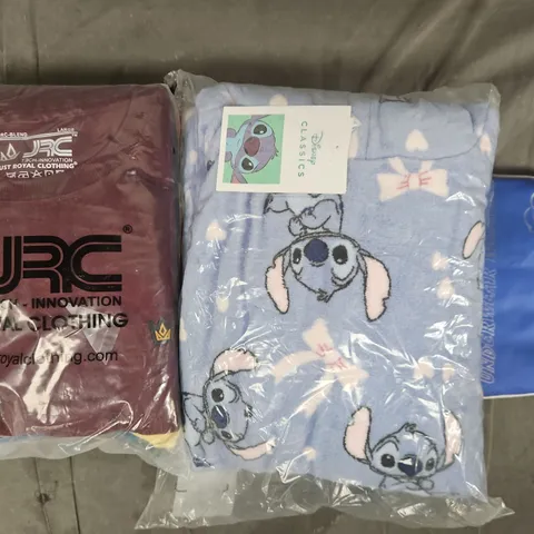 APPROXIMATELY 20 ASSORTED CLOTHING AND FASHION PRODUCTS IN VARIOUS STYLES AND SIZES - COLLECTION ONLY