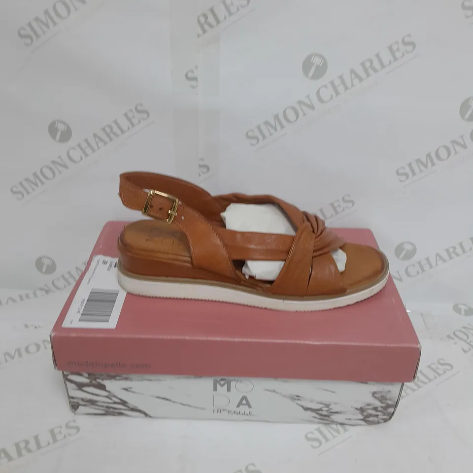 MODA IN PELLE OLANNA SANDAL TAN LEATHER - SIZE 6