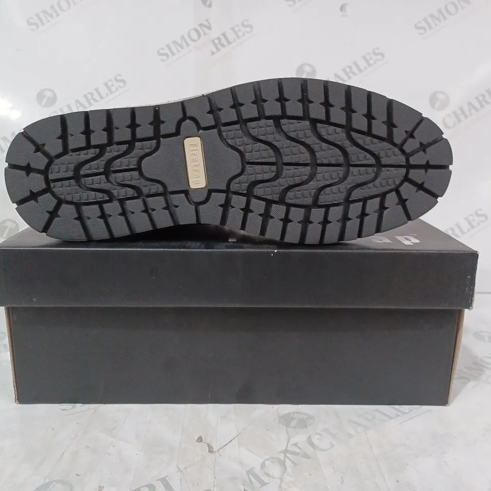 BOXED PAIR OF FIRETRAP AUBIN SHOES IN CAMEL COLOUR UK SIZE 8