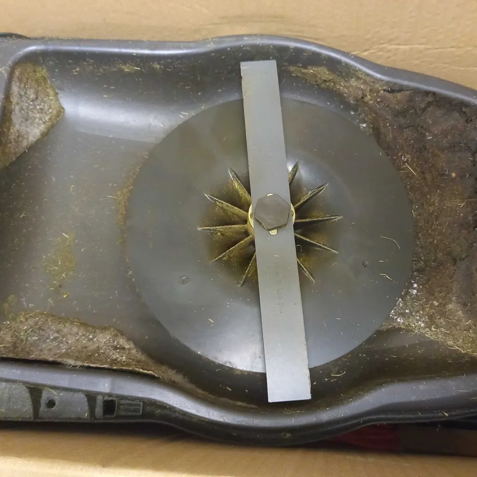 FLYMO EASIGLIDE PLUS 360V ELECTRIC HOVER COLLECT LAWNMOWER 