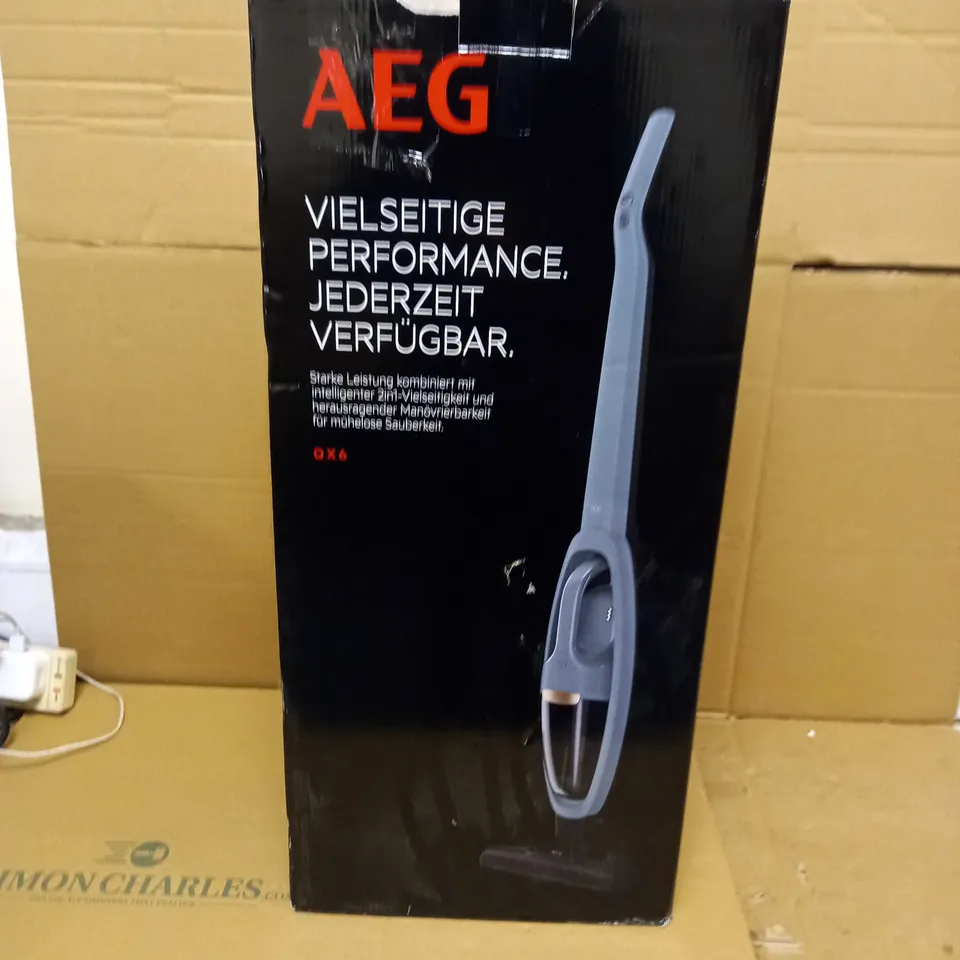 AEG PERFORMANCE HOOVER 
