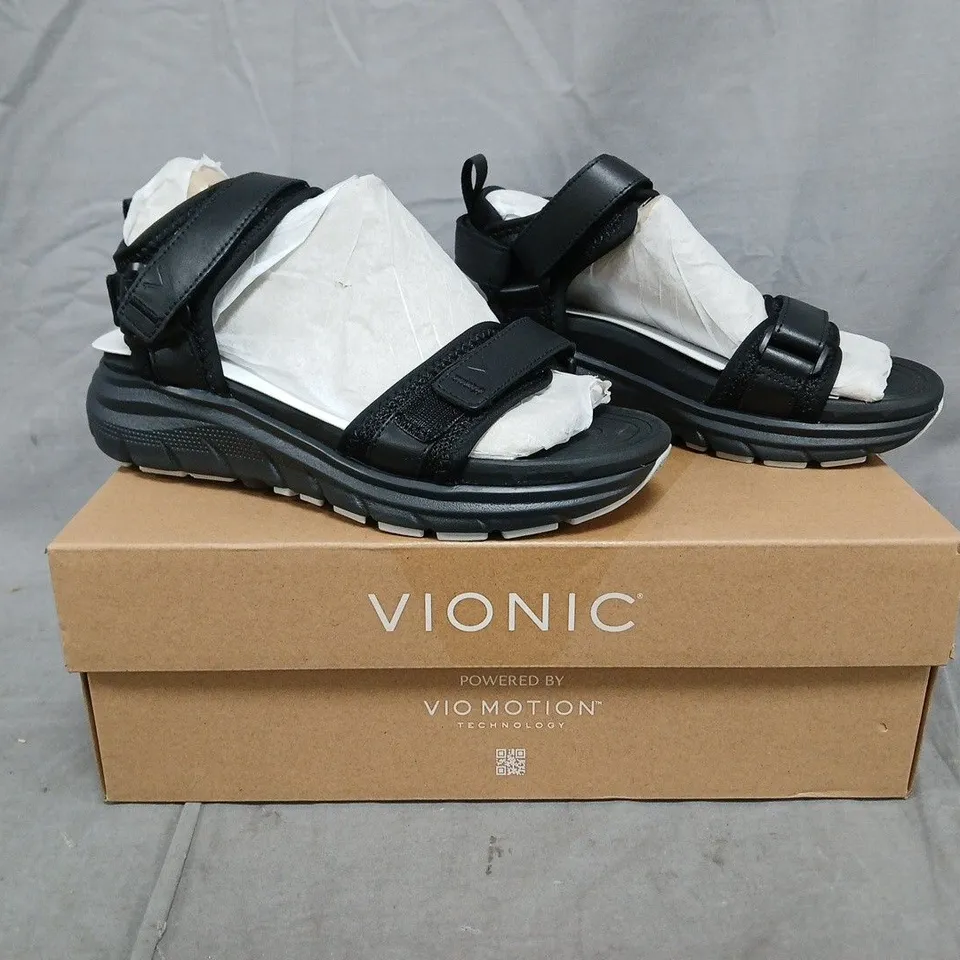 BOXED PAIR OF VIONIC WALK MAX SANDALS IN BLACK SIZE 3