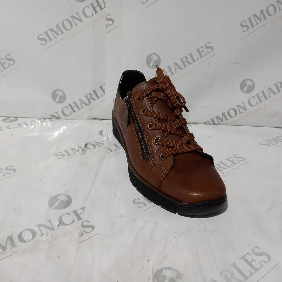 BOXED PAIR OF RIEKER TRAINERS IN TAN UK SIZE 4