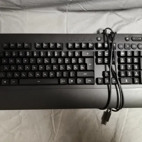 LOGITECH G213 GAMING KEYBOARD