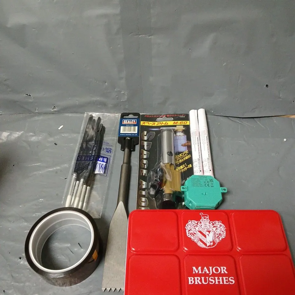 BOX OF ASSORTED HOUSEHOLD ITEMS TO INCLUDE PAINTS, BRUSHES AND SEALEY