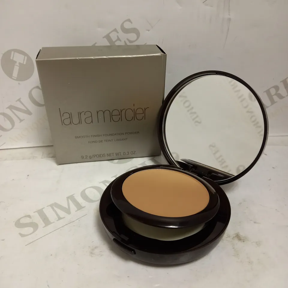LAURA MERCIER SMOOTH FINISH FOUNDATION POWDER - 13