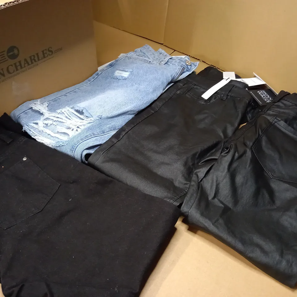 BOX OF APPROX 10 ASSORTED JEANS VARYING IN SIZE/COLOUR/STYLE
