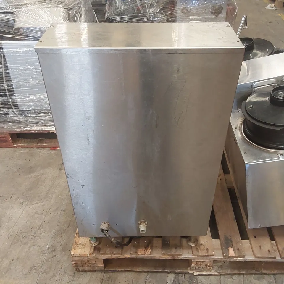 FETCO CBS 2052 COMMERCIAL COFFEE MACHINE