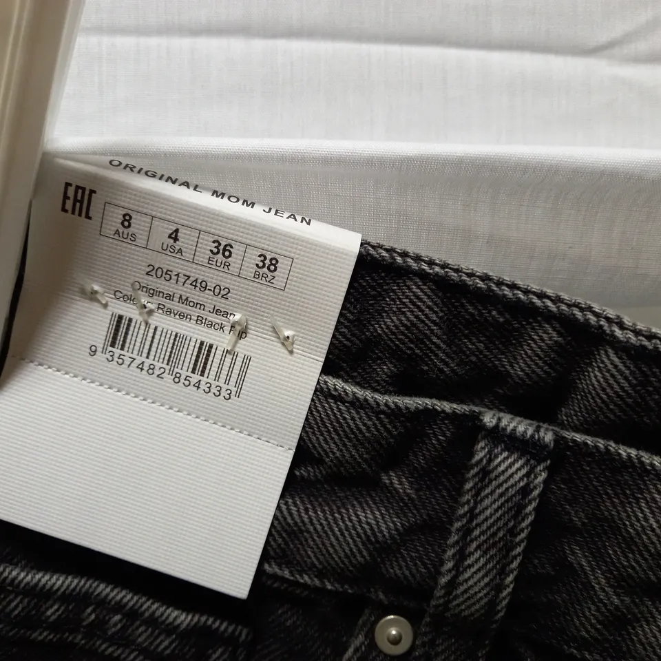 BOX OF APPROX 20 BRAND NEW COTTON:ON ORIGINAL MOM JEAN - RAVEN BLACK RIP SIZE AUS 8