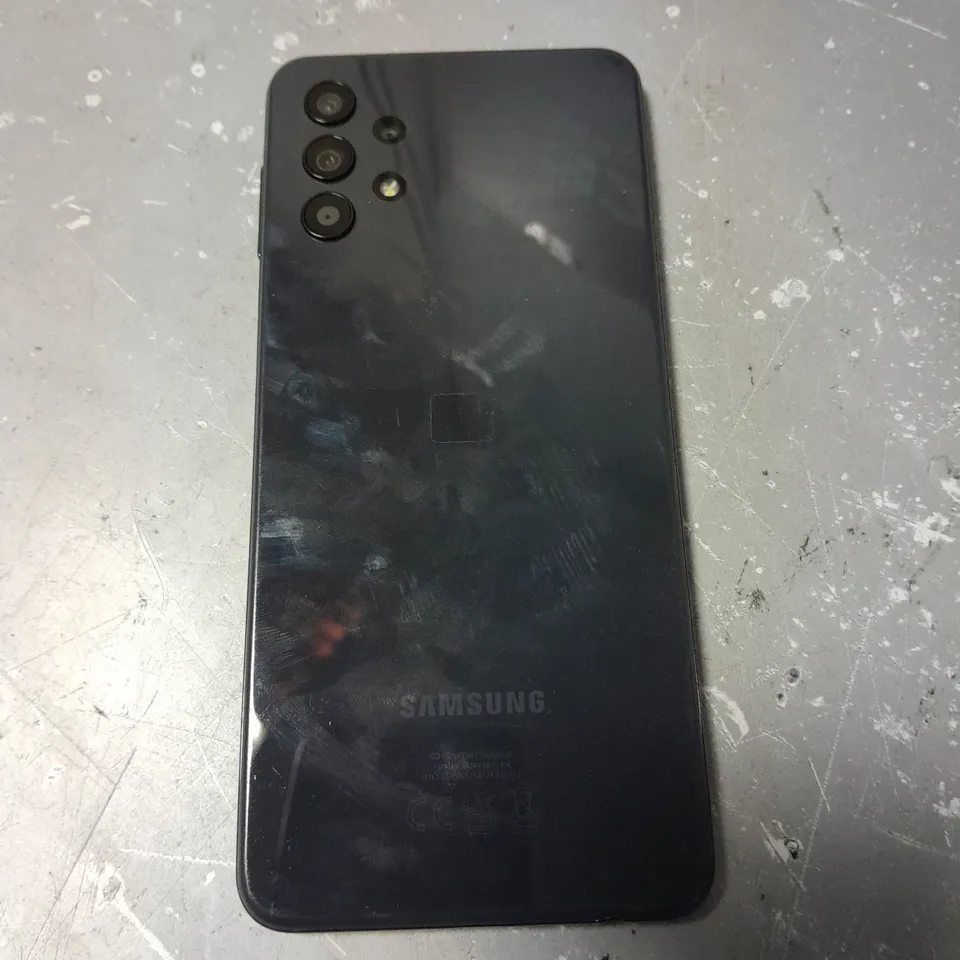 BOXED SAMSUNG GALAXY A32 5G 64GB IN BLACK