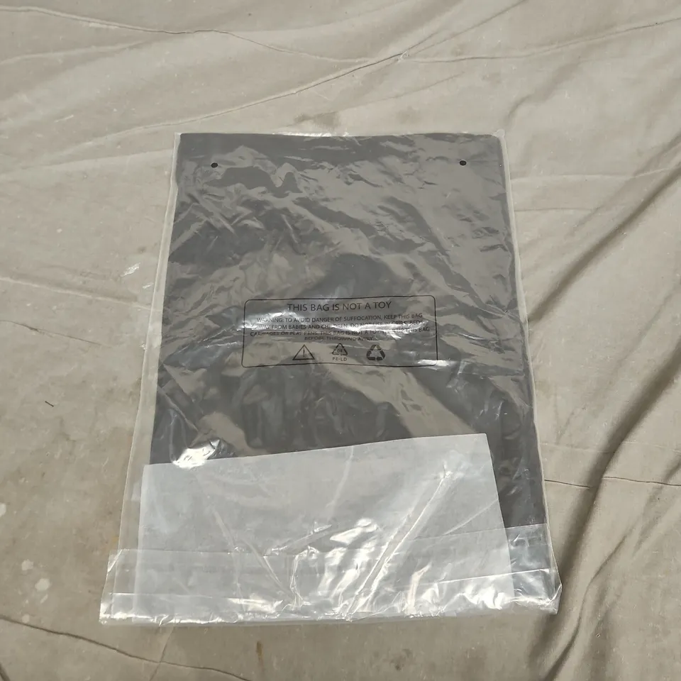 NAVITAS (ANGLING OUTFITTERS) IDENTITY BOX TEE – BLACK, UK 4XL
