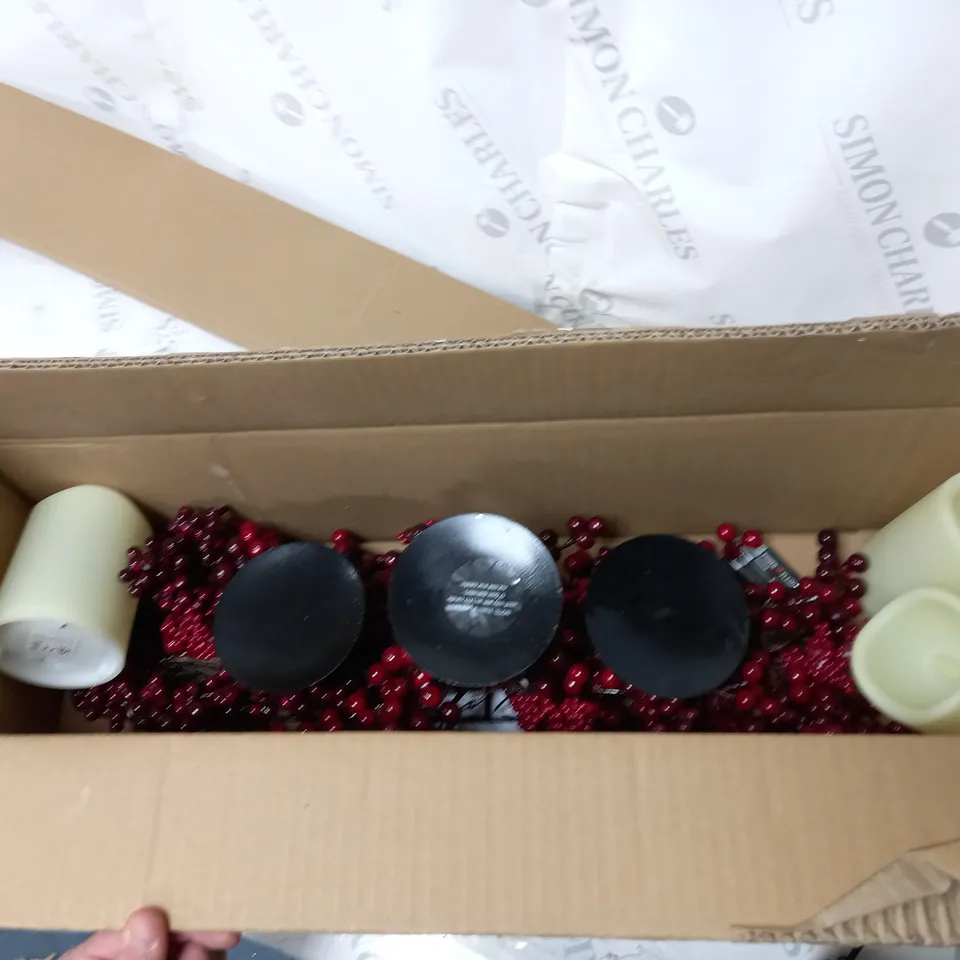BOXED MIXED BERRY CANDLE HOLDER 