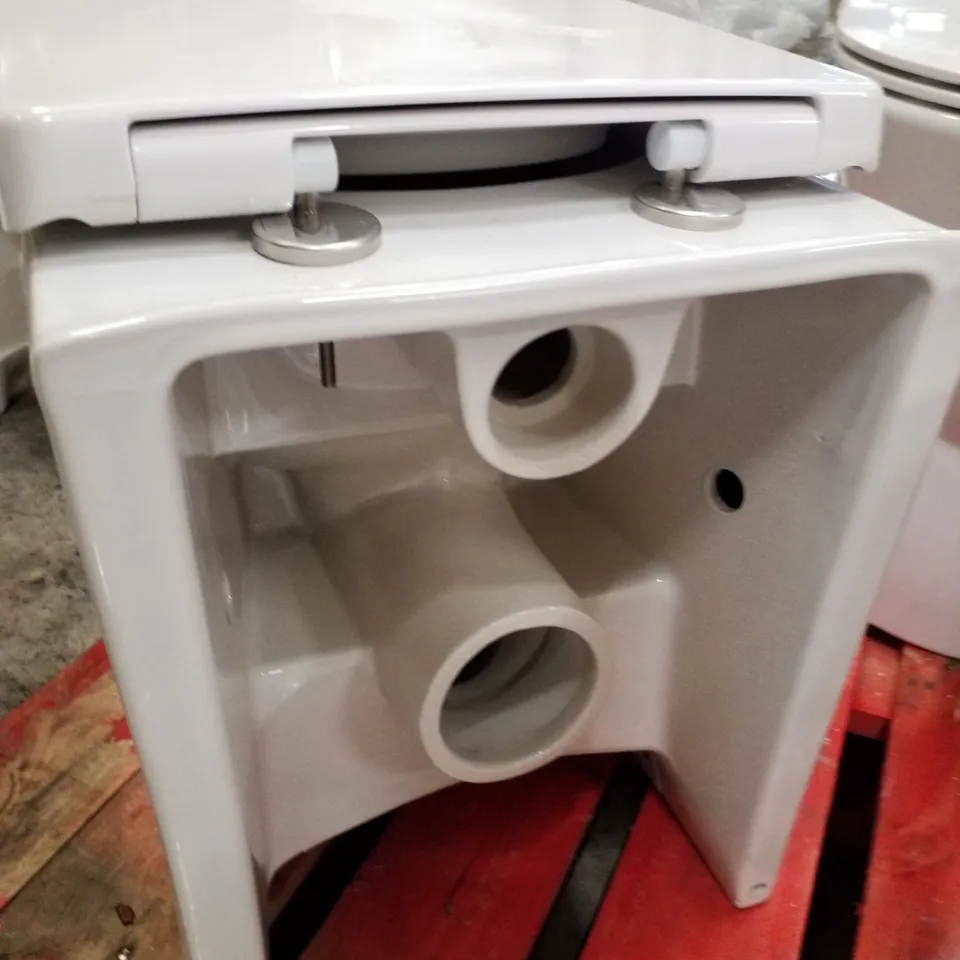 BRAND NEW TOILET PAN WITH SEAT