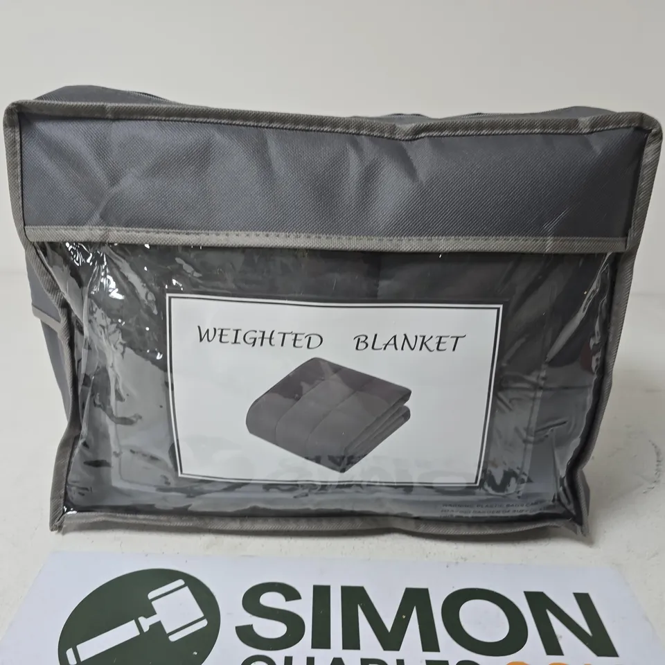WEIGHTED BLANKET - GREY