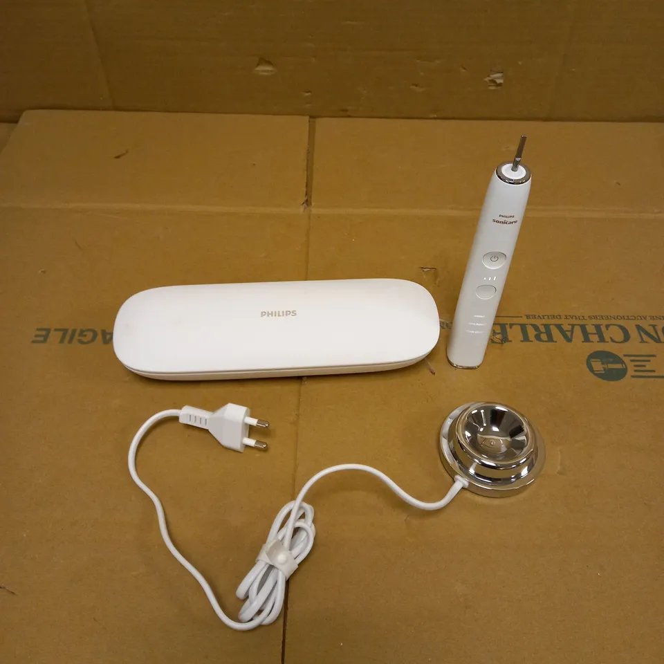 PHILIPS SONICARE TOOTHBRUSH