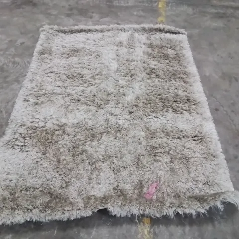 QUALITY DESIGNER AREA RUG - APPROXIMATELY 200X150