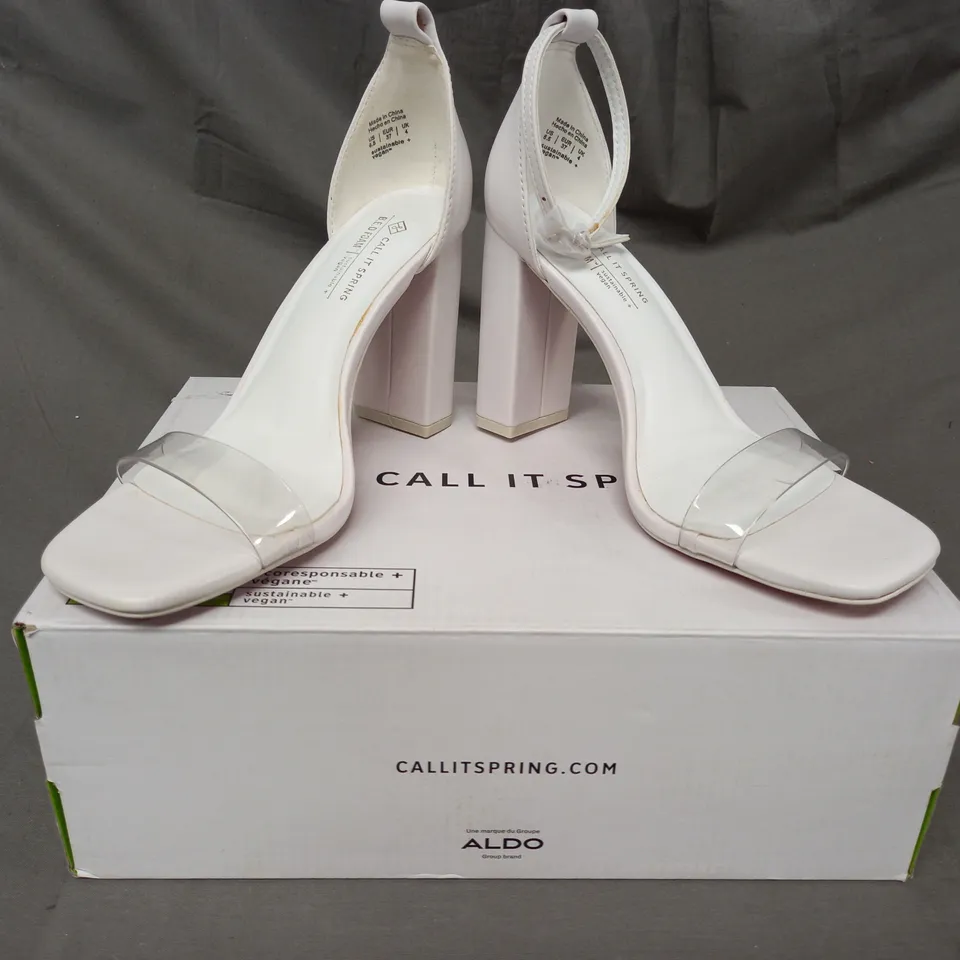 BOXED PAIR OF CALL IT SPRING KATARINA OPEN TOE BLOCK HEEL SANDALS IN WHITE UK SIZE 4