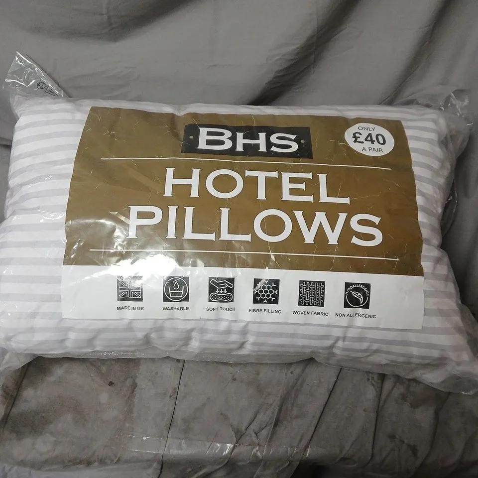 BHS HOTEL PILLOWS – PAIR (2-PACK), STRIPED, MADE IN UK