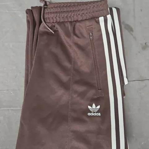 ADIDAS JOGGERS IN BROWN SIZE 8-10