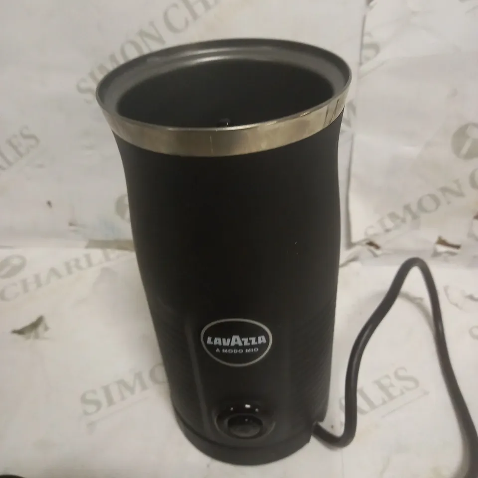 LAVAZZA A MODO MIO MILK EASY FROTHER