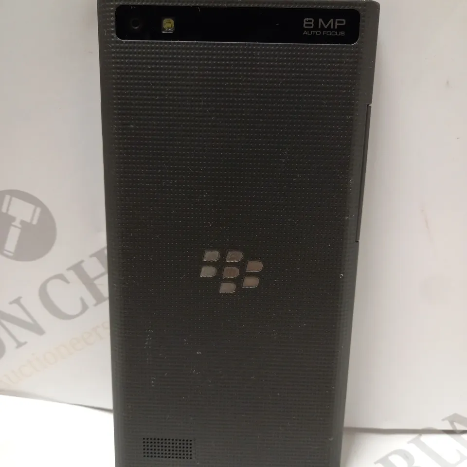 BLACKBERRY MOBILE PHONE (MODEL UNSPECIFIED)