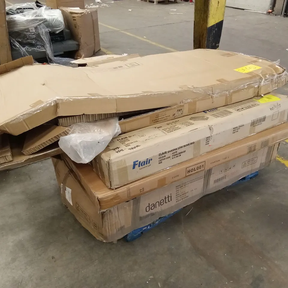 PALLET OF ASSORTED INCOMPLETE DESIGNER FURNITURE PARTS AND PIECES 