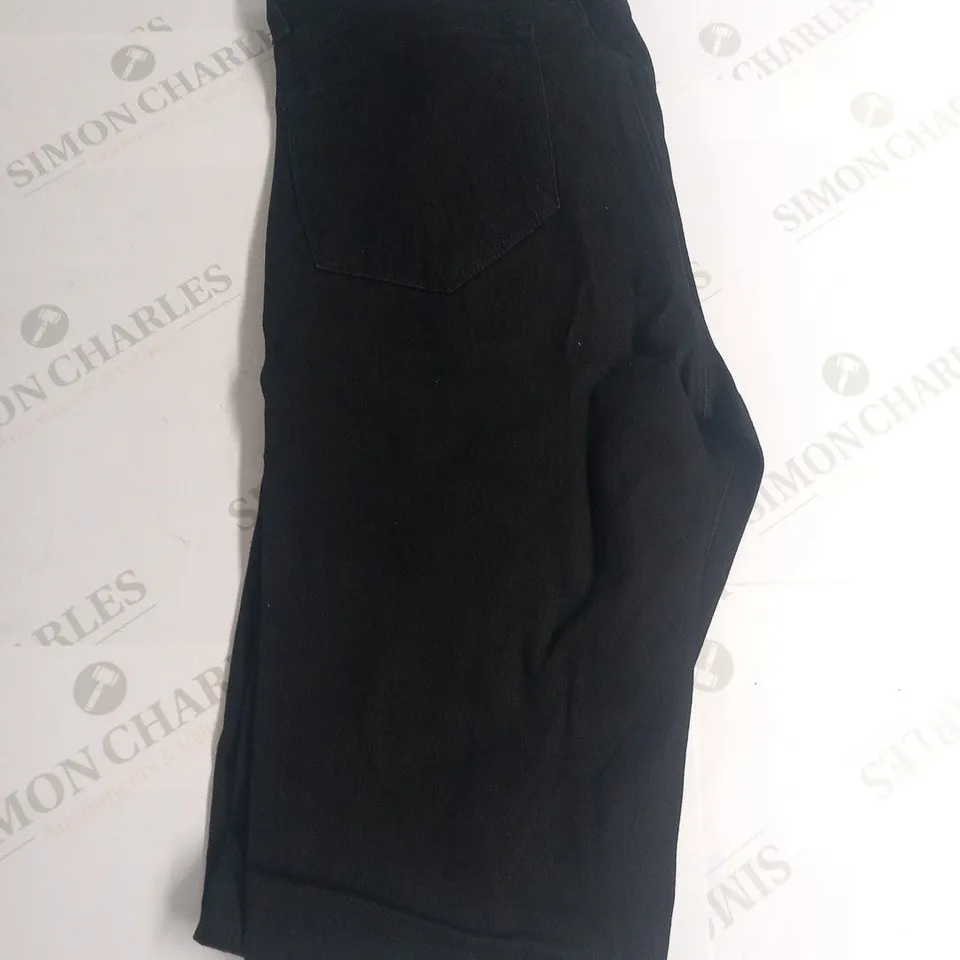 J BRAND SUPER SKINNY LEG VERUCA SIZE 30
