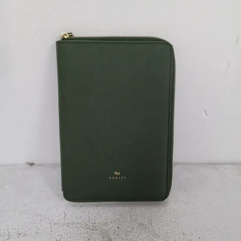 RADLEY ZIP SHUT MULTI POCKETED HOLDER IN GREEN
