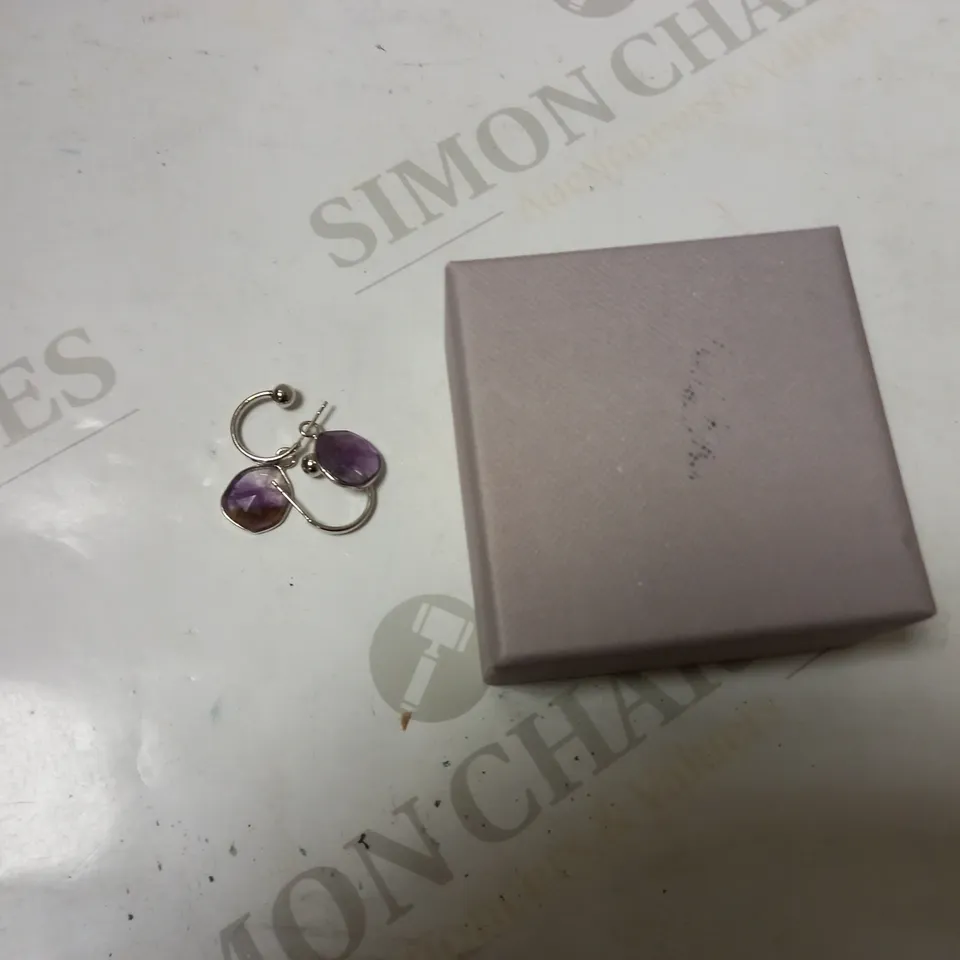 DESIGNER PURPLE CRYSTAL/SILVER EFFECT EARRINGS