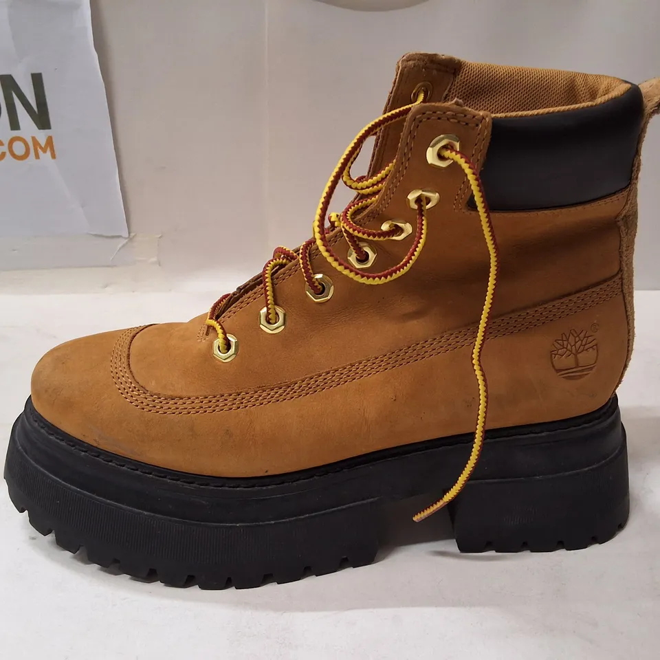 TIMBERLAND WOMEN’S 6-INCH PREMIUM BOOT – NUBUCK LEATHER, REBOTL UPPER, UK 5 (US 7W)