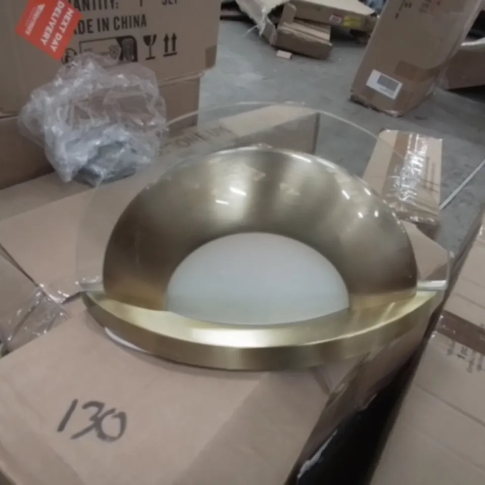 BOXED QUEDGELEY 1 - DIMMABLE LED LIGHT (1 BOX)