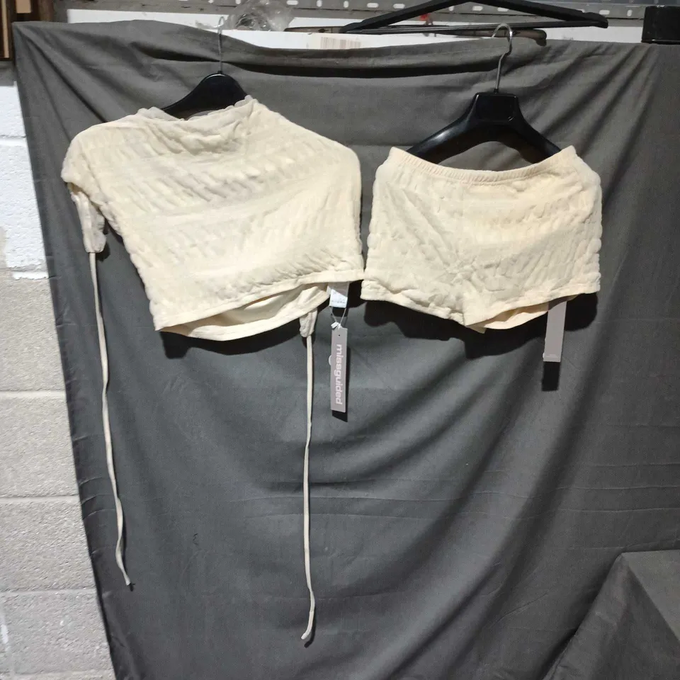 MISSGUIDED BEIGE CROP TOPS – SET OF 2 (WOMEN) SIZE L