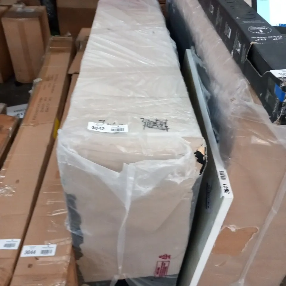 KINGSIZE BED FRAME COLOUR: BLACK