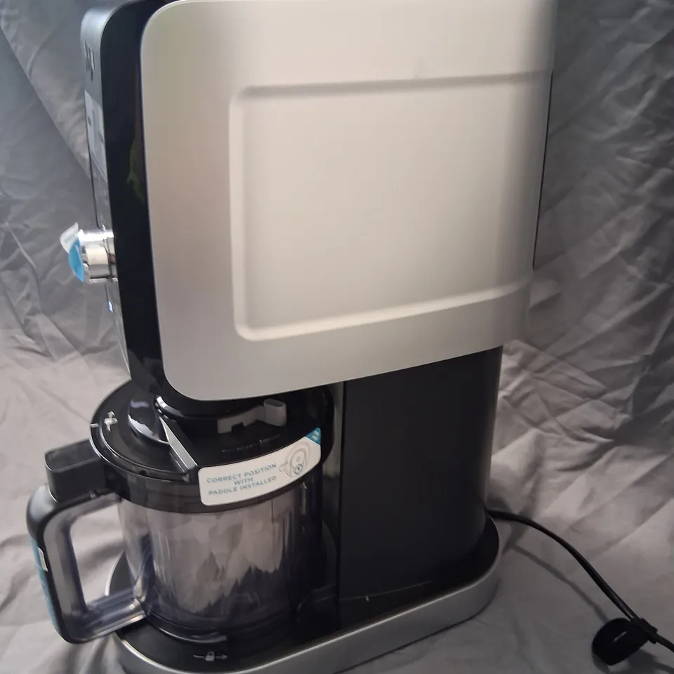 BOXED NINJA CREAMI DELUXE 10 IN 1 ICE CREAM AND FROZEN DRINK MAKER NC501UK