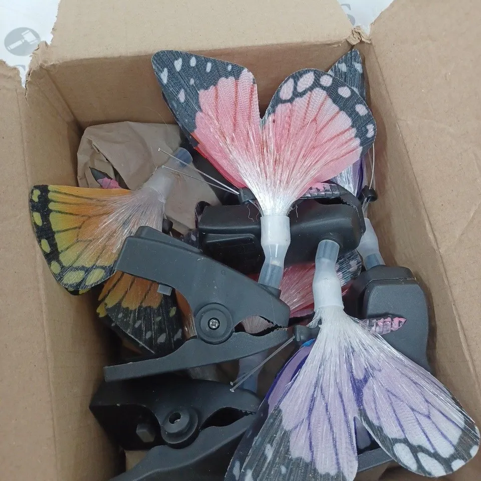 LUXFORM SOLAR 6-SET FIBER BUTTERFLY WITH CLIP 