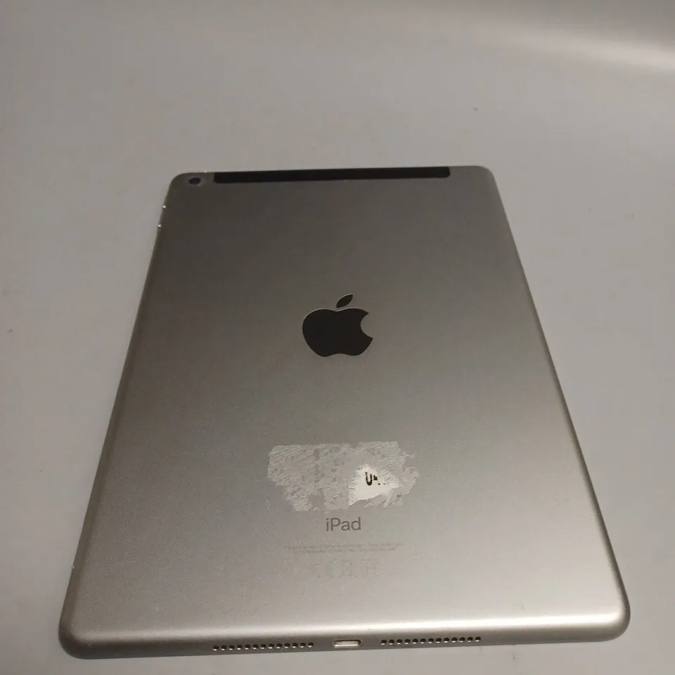 APPLE IPAD 9.7