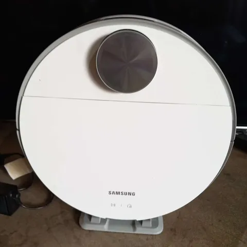 BOXED SAMSUNG JET BOT™ ROBOT VACUUM CLEANER WITH LIDAR SENSOR